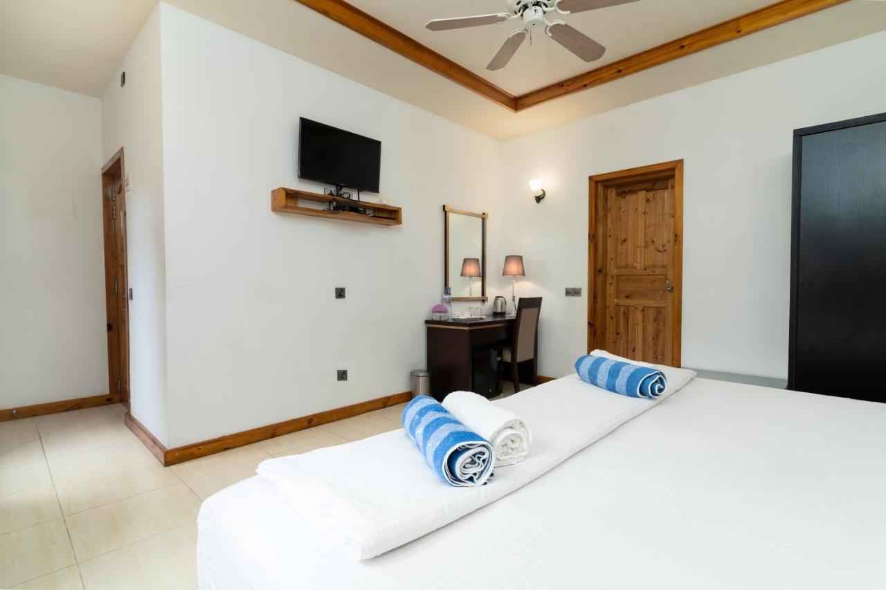 Ukulhas View Hotel Exterior photo